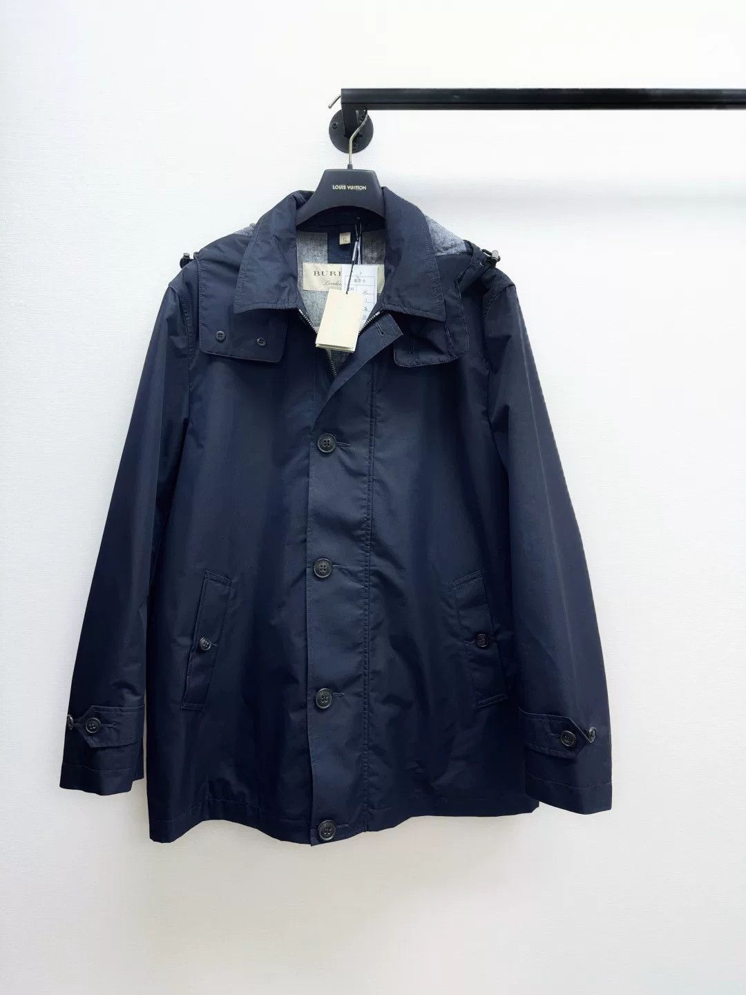 Burberry Burberry Men's New Tag Thin Coat Size US XXL / EU 58 / 5 - 1 Thumbnail