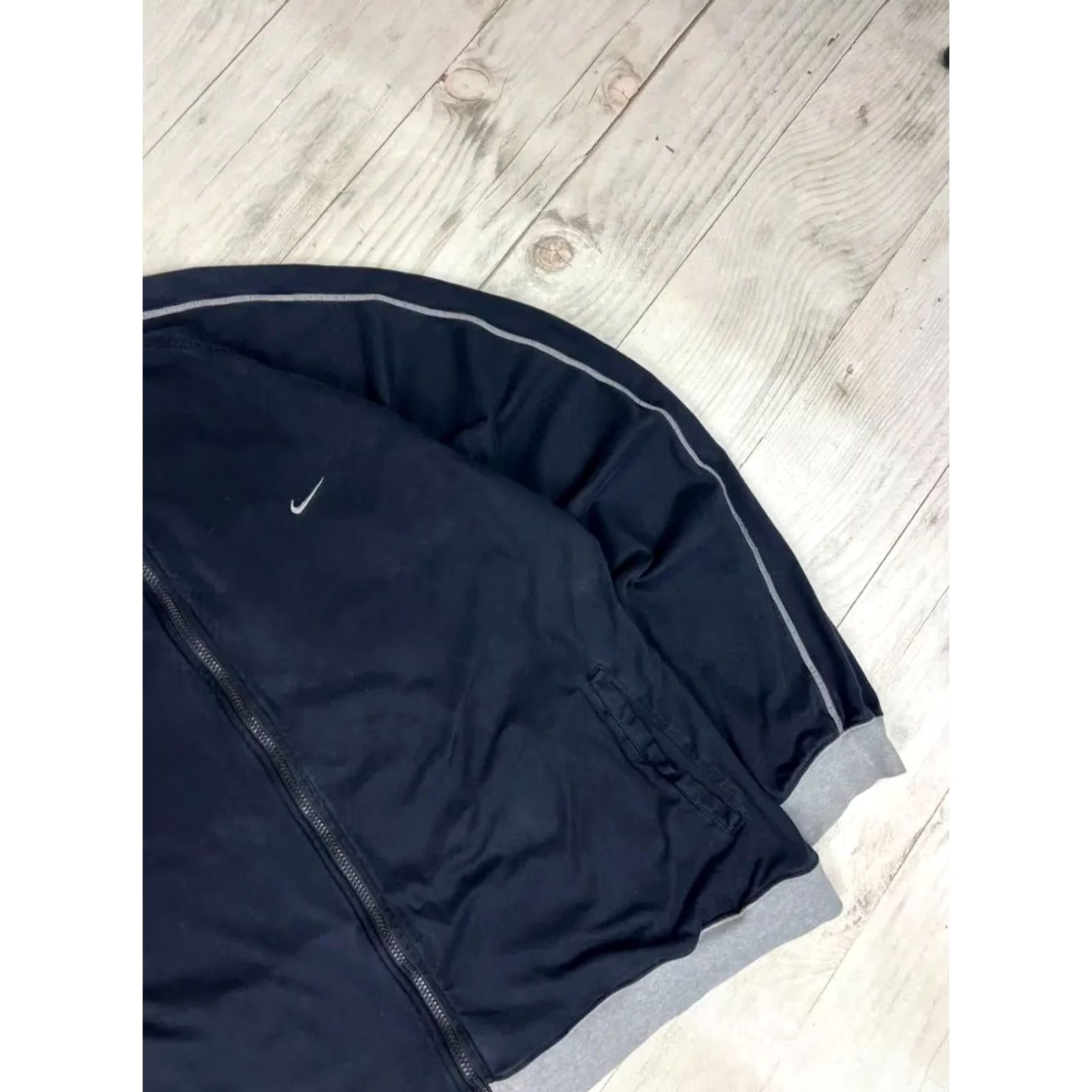 Nike VINTAGE Nike Tracksuit Jacket Pants Set 2XL Black Nike Tracksuit Mens 2XL Black Stripe Swoosh 00s Size 48R - 5 Thumbnail