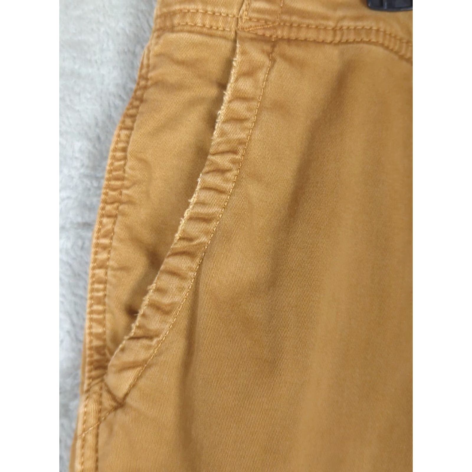 American Eagle Outfitters American Eagle Outfitters Cargo Shorts Men 33X10 Brown Classic Cargo Pockets Zip Front 10 Inseam Cotton Blend Spandex Size US 33 - 3 Thumbnail