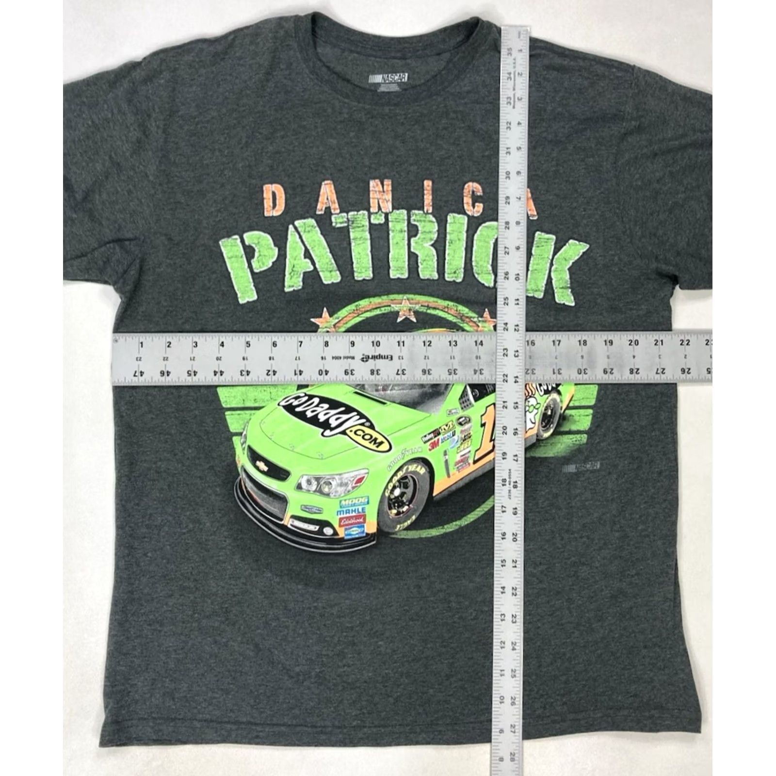 NASCAR VINTAGE NASCAR Danica Patrick Graphic T-shirt Men Large Gray Short Sleeve Size US L / EU 52-54 / 3 - 5 Thumbnail