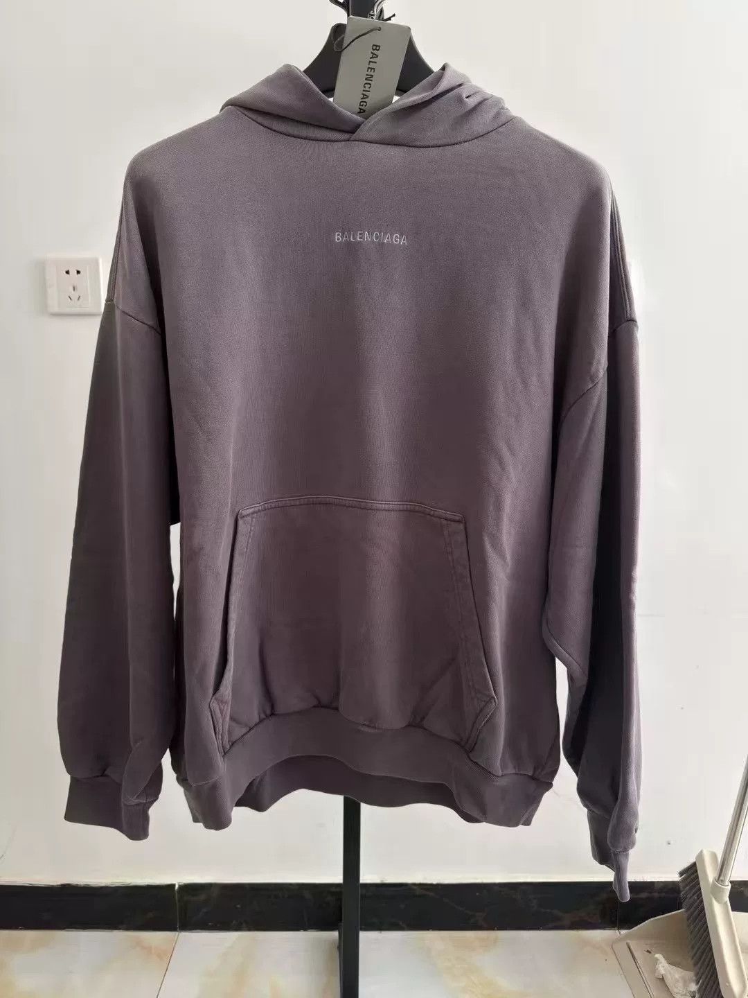 Balenciaga Balenciaga Gradient Embroidered Hoodie Size US L / EU 52-54 / 3 - 1 Thumbnail