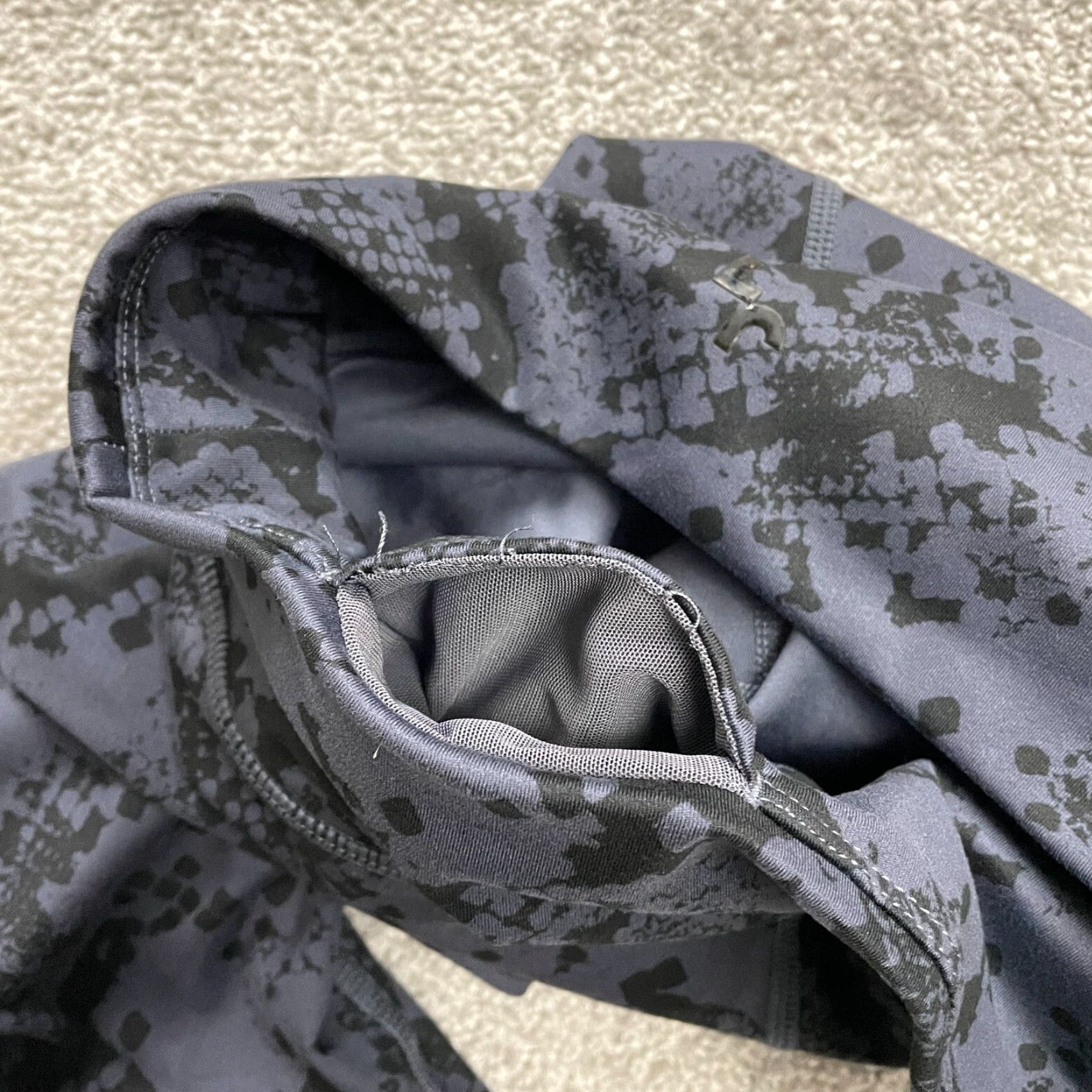 Skin JoyLab Leggings Womens XS Blue Snake Skin Pocket Compression Athletic 24x24"} Size 26" / US 2 / IT 38 - 5 Thumbnail