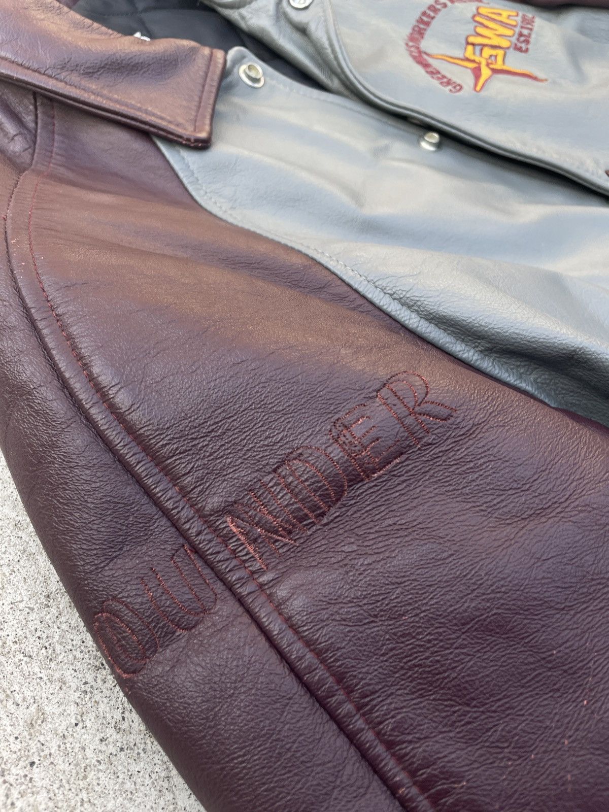 Danier Vintage 90s maroon varsity leather jacket Size US M / EU 48-50 / 2 - 6 Thumbnail
