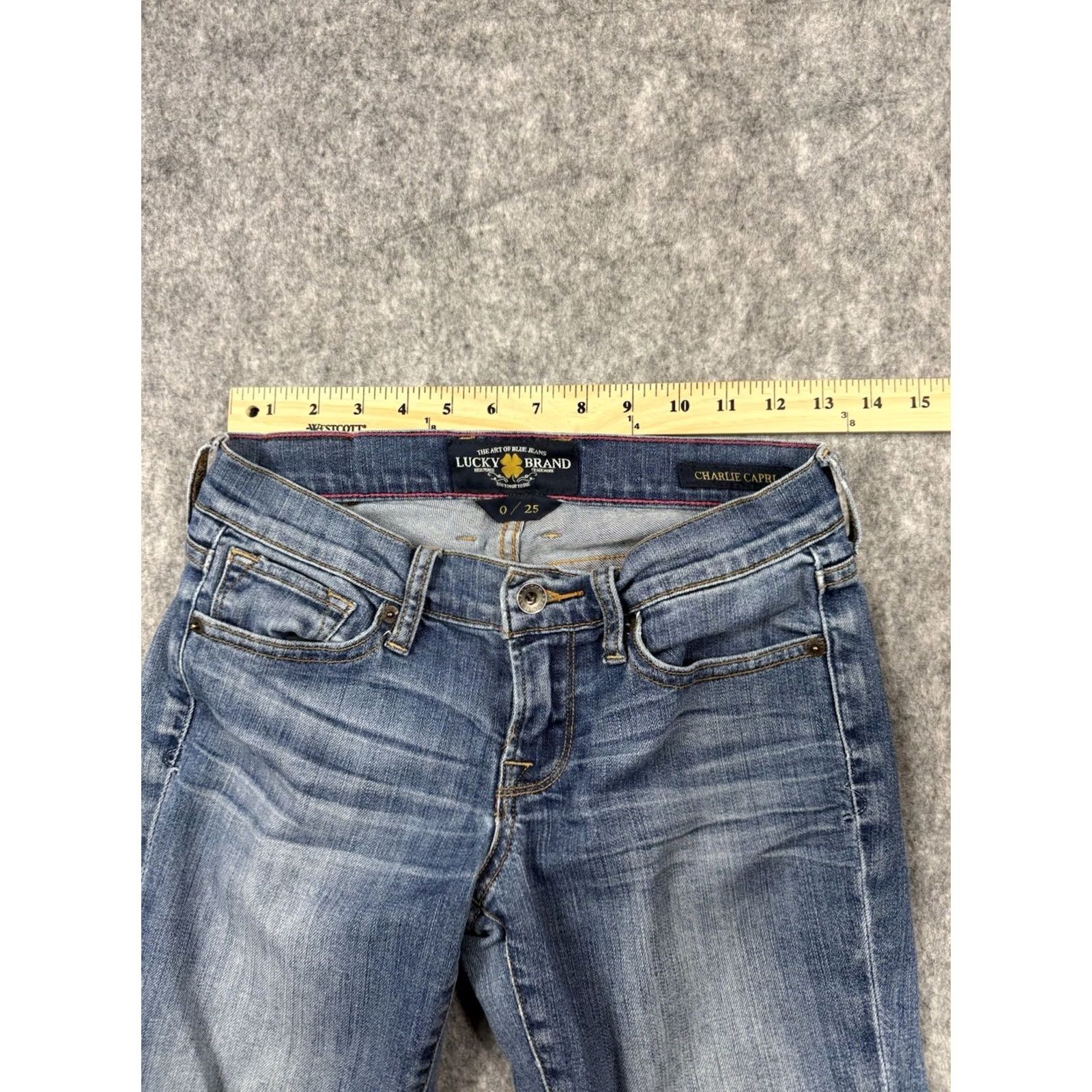 Lucky Brand Lucky Brand Jeans Women's 0/25 Blue Straight Leg Denim Charlie Capri Jeans Straight 5-Pocket Regular Rise Mid Dark Wash 25Inseam Womens Size 25" / US 0 / IT 36 - 5 Thumbnail