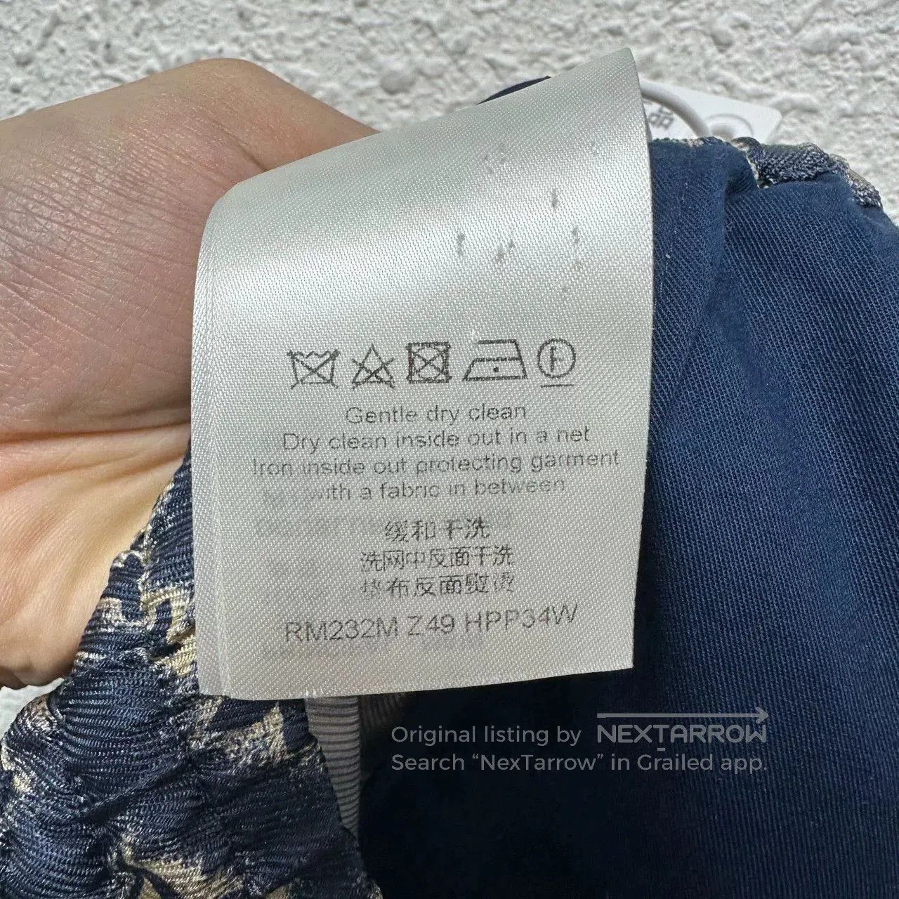 Louis Vuitton louis vuitton blue silk printed shorts. Size US 38 / EU 54 - 5 Thumbnail