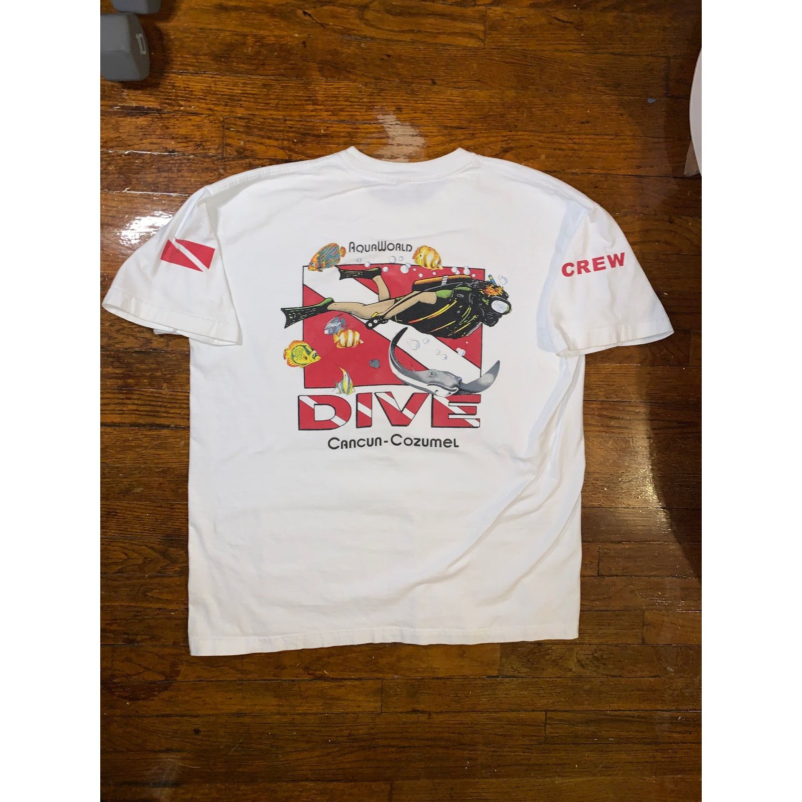 Vintage Vtg 90s AquaWorld Crew Scuba Diving T-Shirt White Cancun XL Size US XL / EU 56 / 4 - 1 Thumbnail