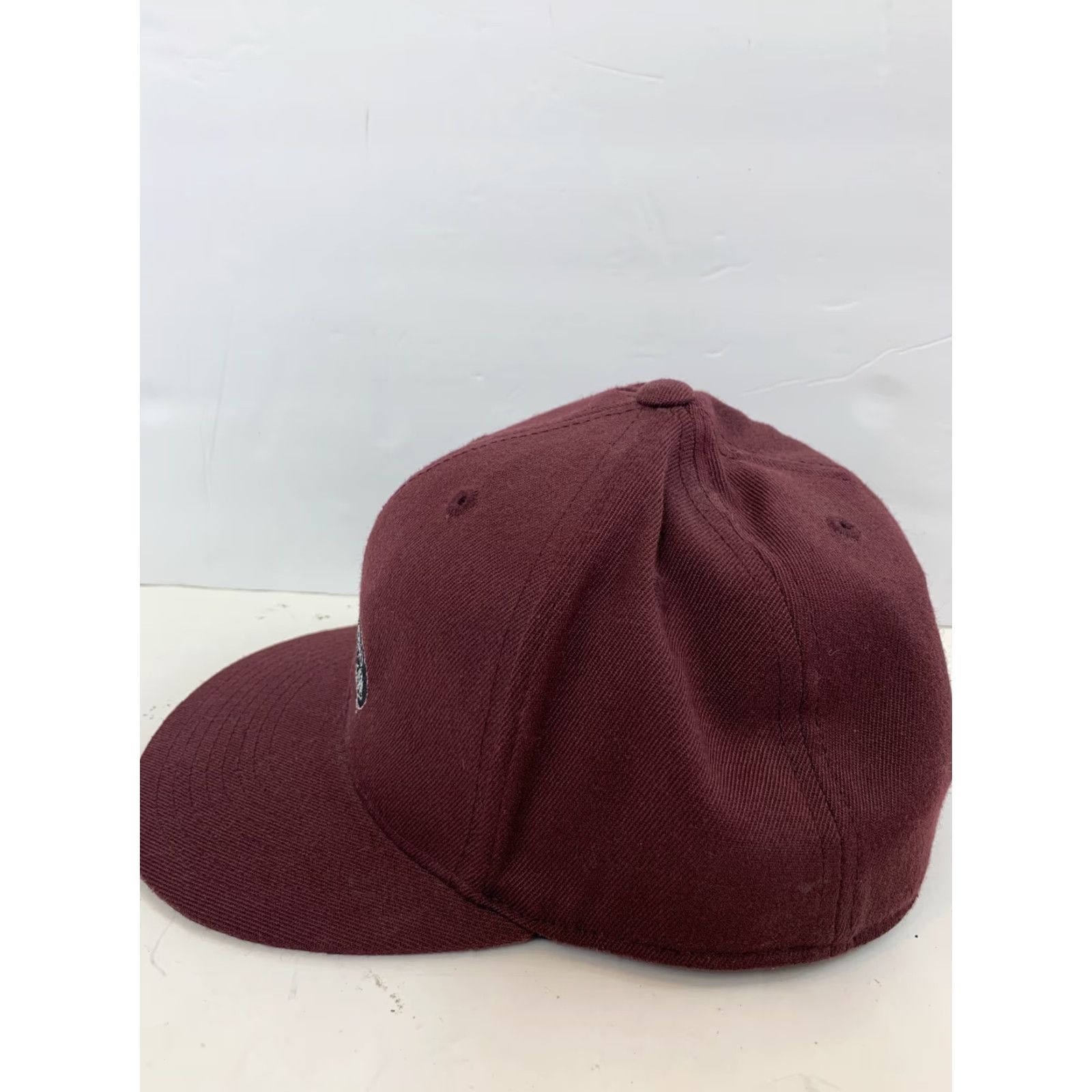 Lids LIDS Baseball Cap Mens Large Black Maroon Jazz Saxophone 210 Fitted Cap Size ONE SIZE - 4 Thumbnail
