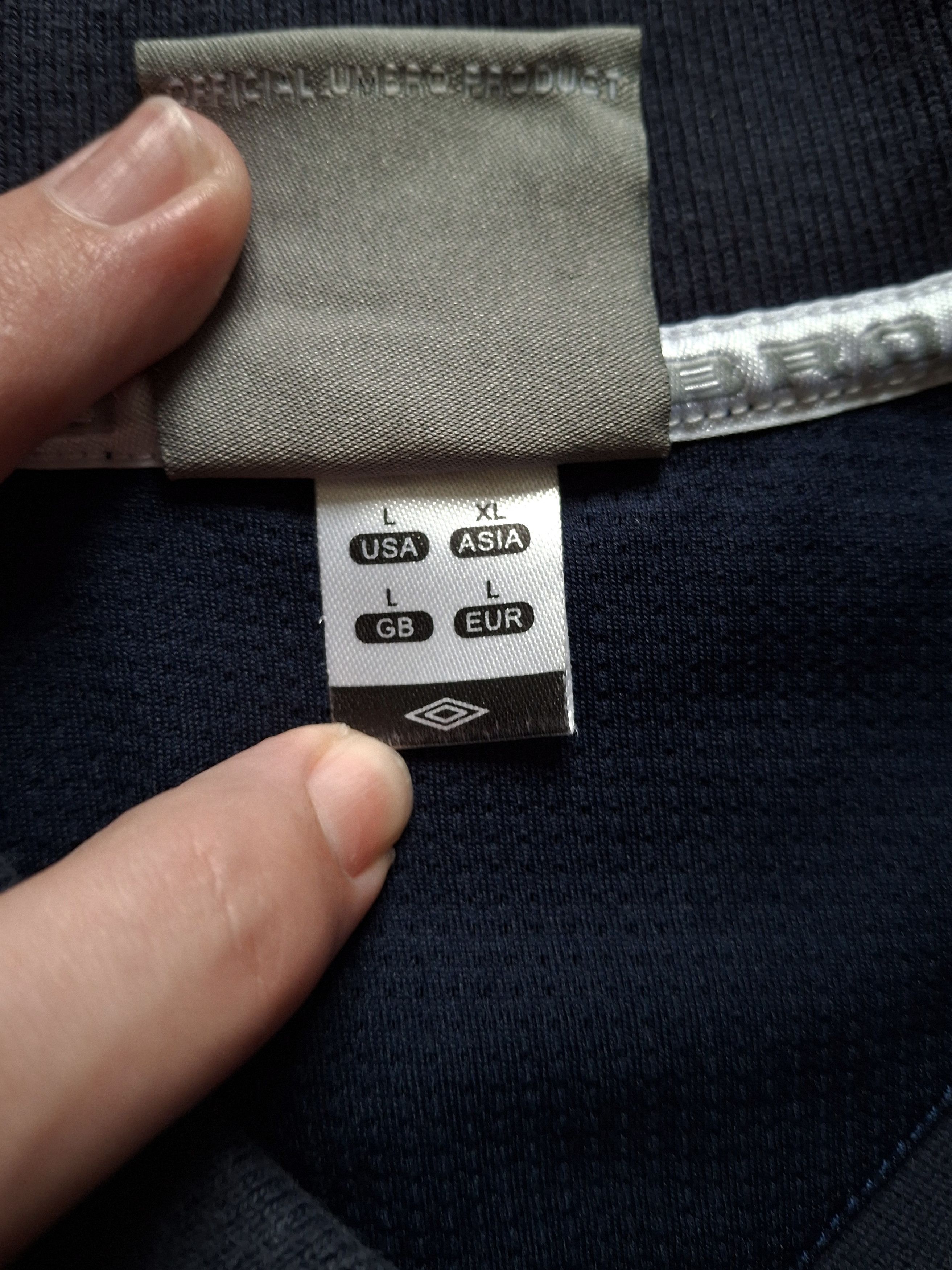 Umbro × Vintage WEST HAM UMBRO 08/09 FOOTBALL VINTAGE POLO SIZE (L) Size US L / EU 52-54 / 3 - 3 Thumbnail