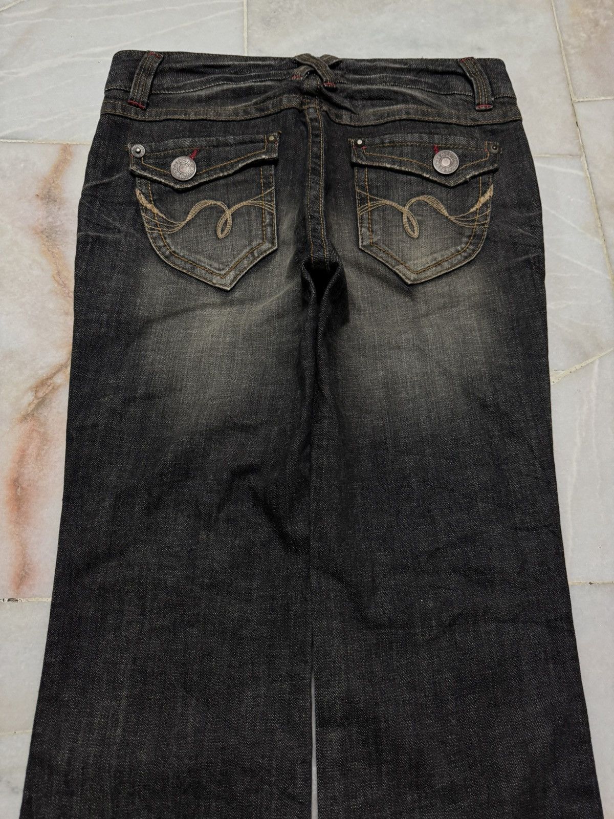 Tornado Mart BELL BOTTOM VINTAGE JAPANESE MUDWASHED FLARE DARK DENIM Size US 29 - 12 Thumbnail