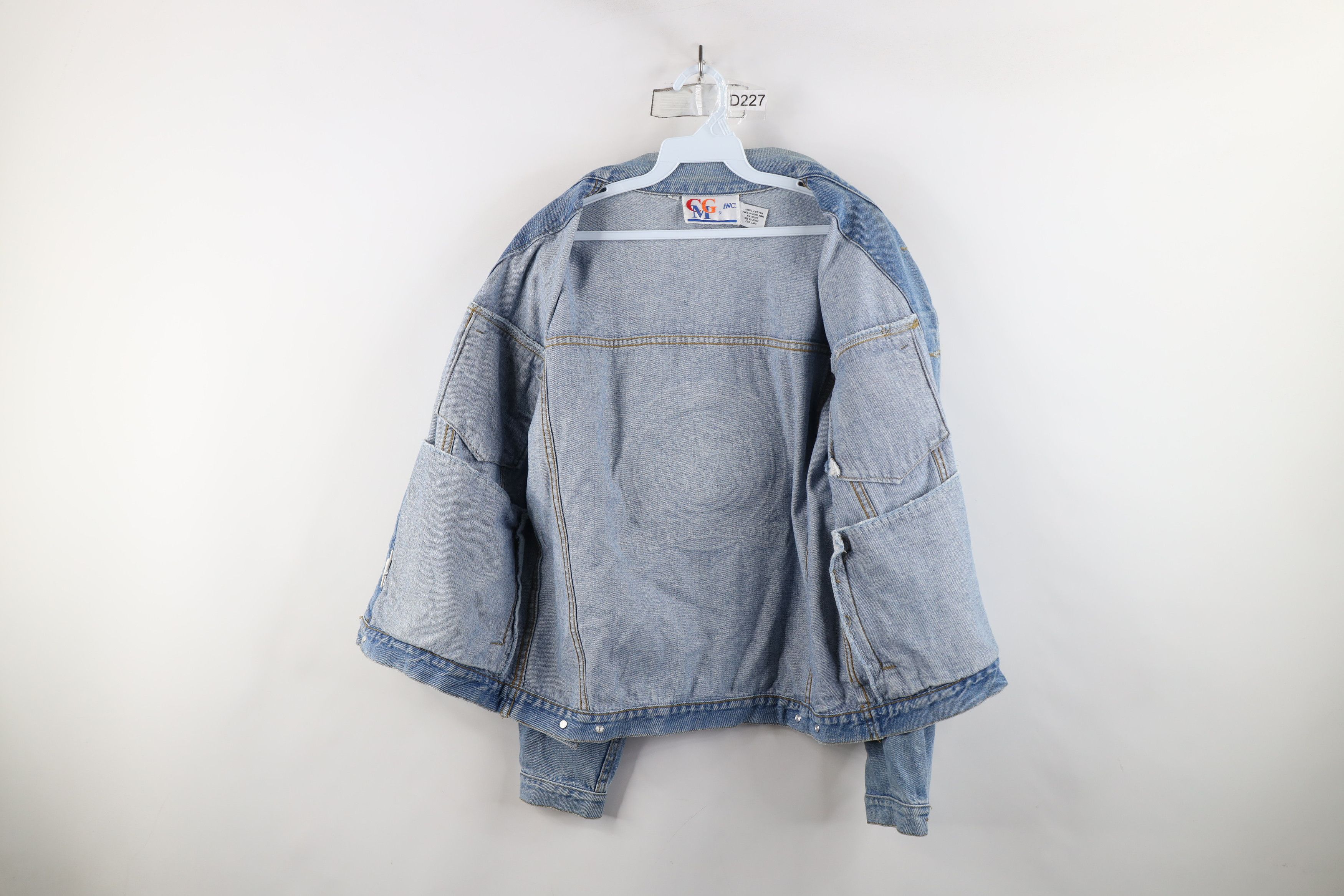 Vintage Vintage 90s Looney Tunes Tweety Bird Denim Trucker Jacket Size L / US 10 / IT 46 - 10 Thumbnail