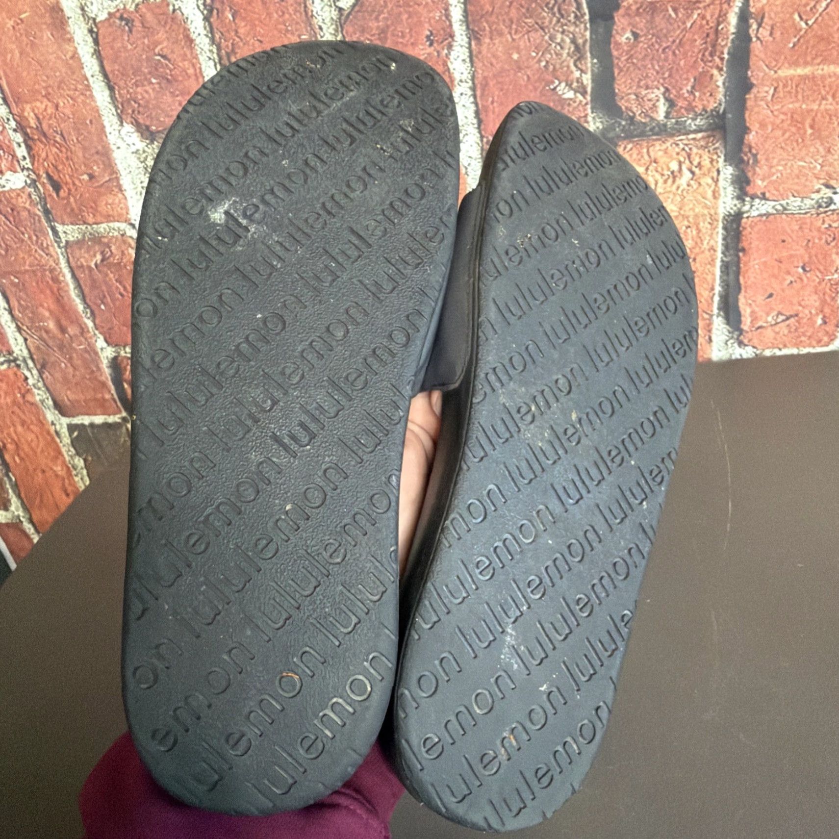 Lululemon Lululemon Restfeel Slide Sandals Womens 9 Black Slip-On Cushioned Comfort Open Toe Sandal Casual Shoes Womens Slips-On Size US 9 / IT 39 - 4 Thumbnail