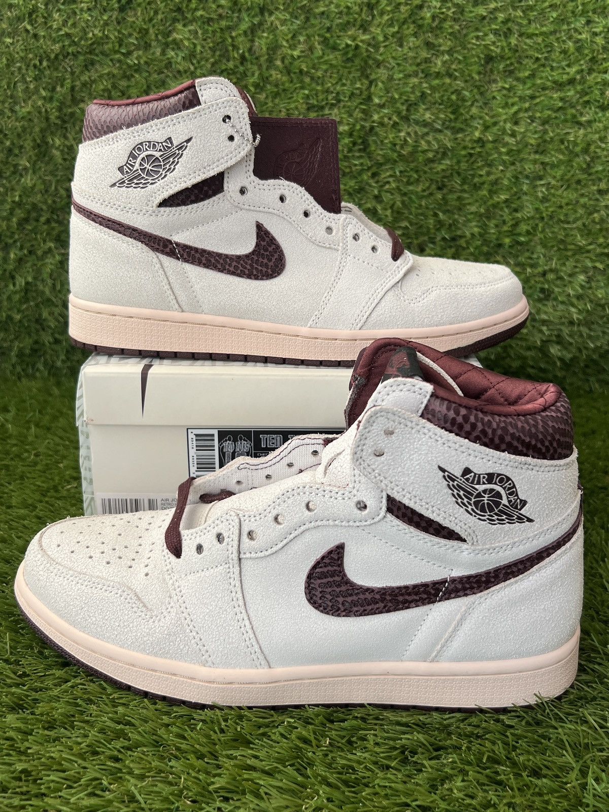 image of Nike Air Jordan 1 High OG A Ma Maniere Shoes in White, Men's (Size 9)
