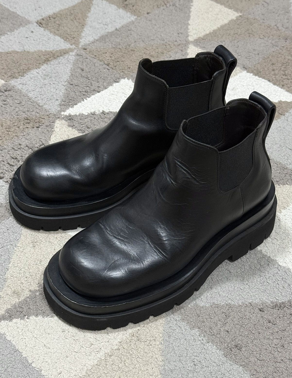 Bottega Veneta Bottega Veneta Lug Ankel Boot Calfskin Size US 4.5 / IT 34.5 - 1 Thumbnail
