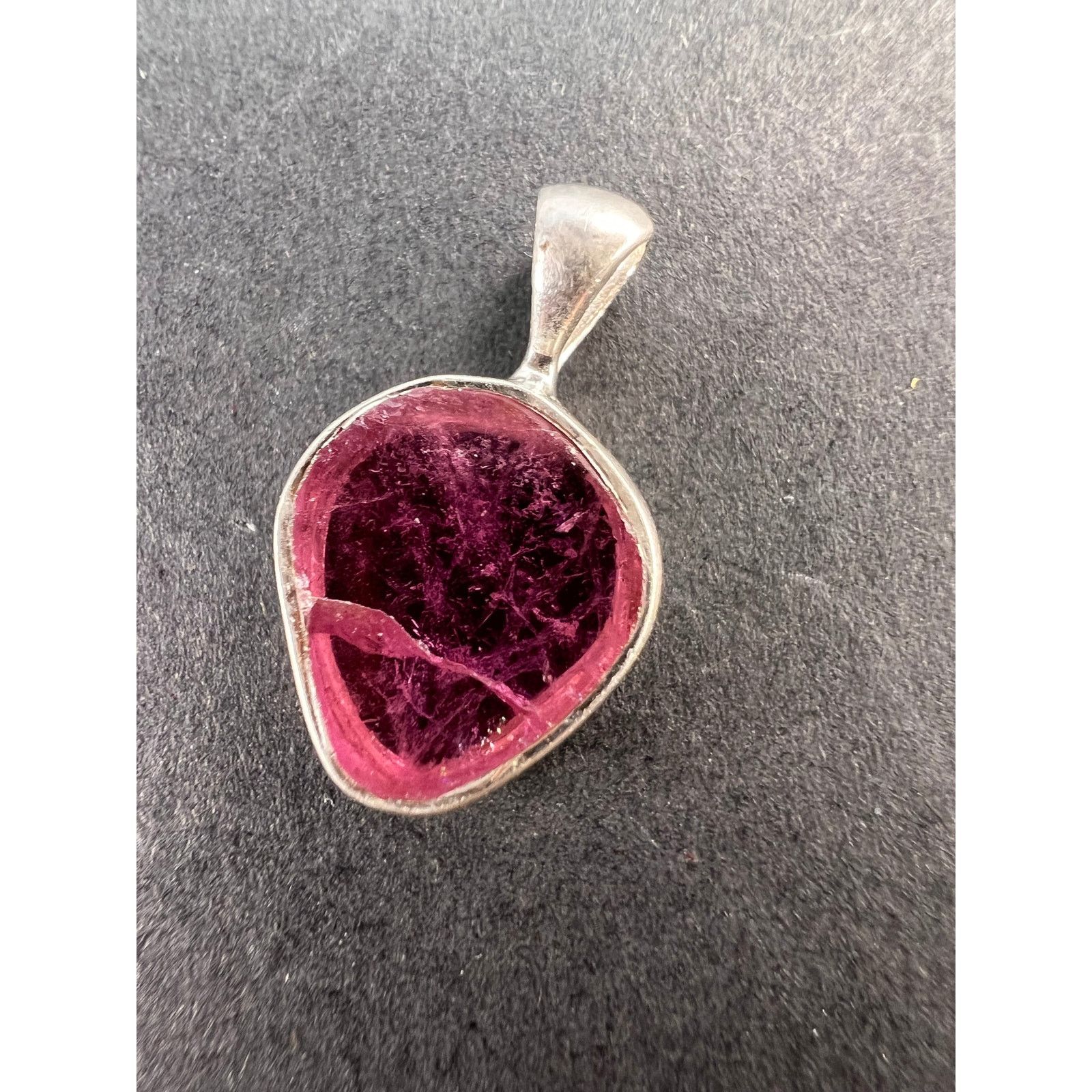 Other NEW Pink tourmaline sterling silver pendant 1.17 grams Size ONE SIZE - 1 Thumbnail