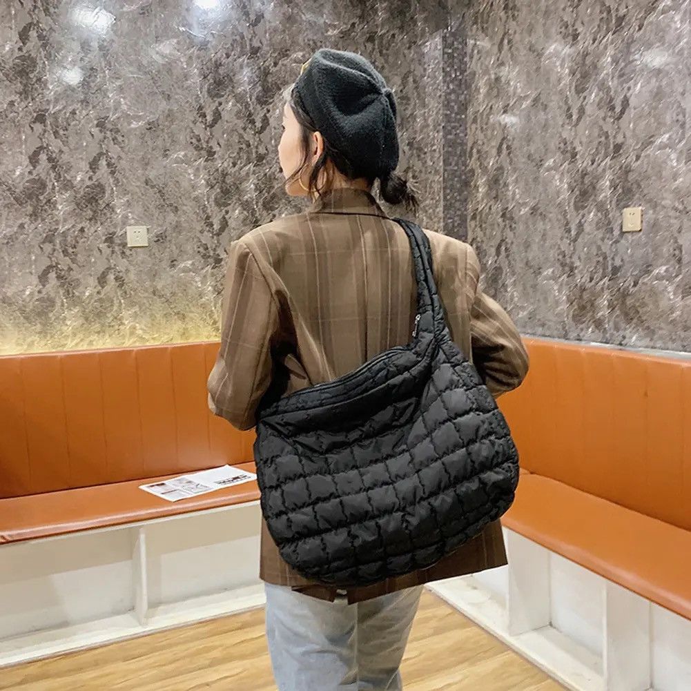 Japanese Brand × Vintage Quilted puffer cream shoulder tote bag Size ONE SIZE - 3 Thumbnail
