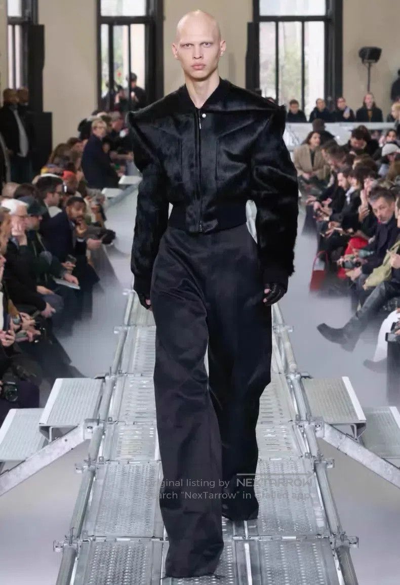 Rick Owens Rick Owens 23 FW LUXOR EDFU Cow Hair Shoulder Jacket Size US M / EU 48-50 / 2 - 4 Thumbnail