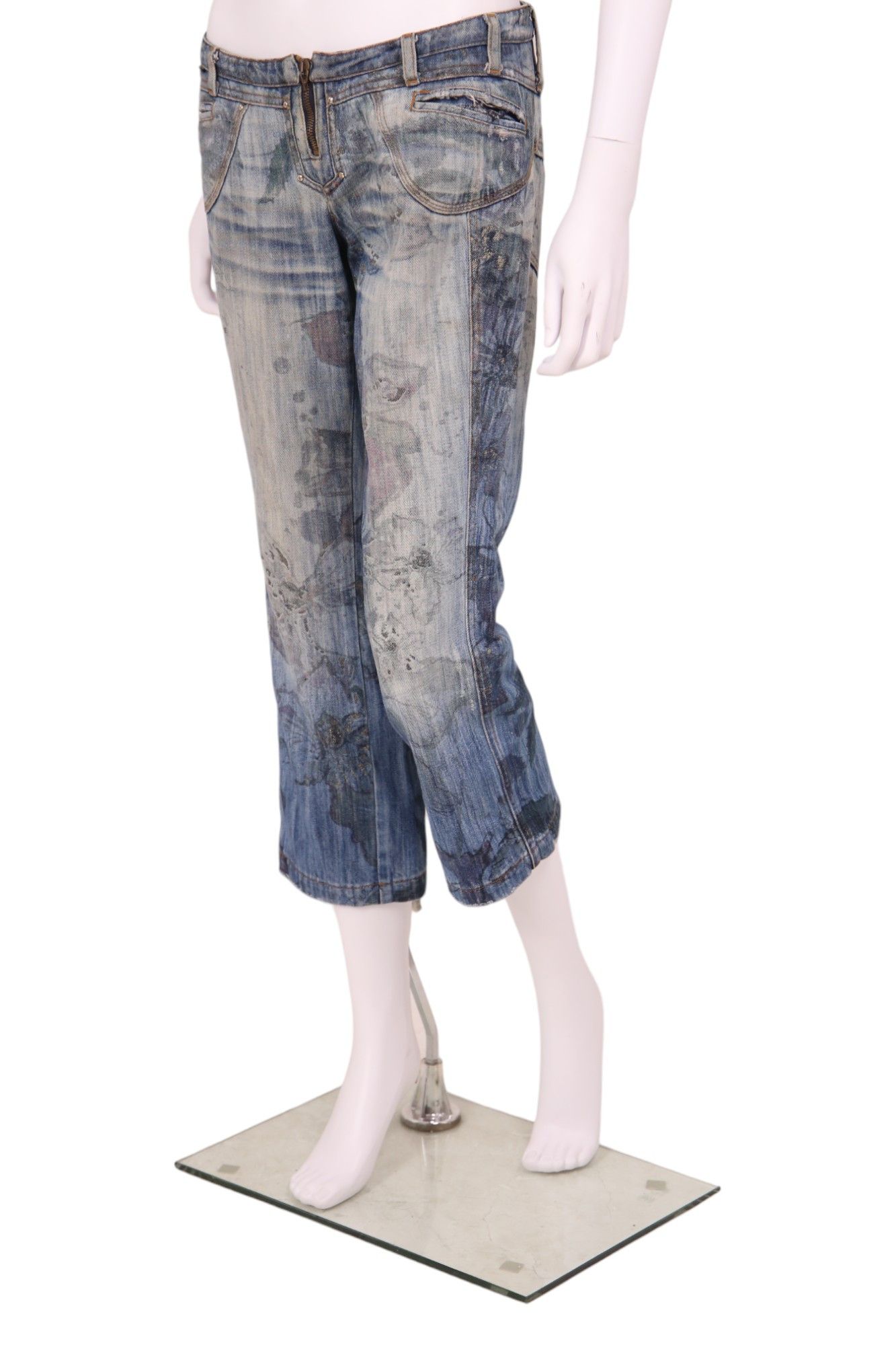 Roberto Cavalli 2000's Capri Bootcut Floral Jean Size 28" / US 6 / IT 42 - 2 Thumbnail
