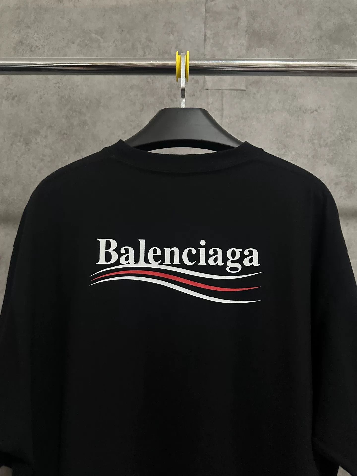 Balenciaga Balenciaga Coca-Cola Logo Print Short-Sleeve T-Shirt Size US M / EU 48-50 / 2 - 5 Thumbnail