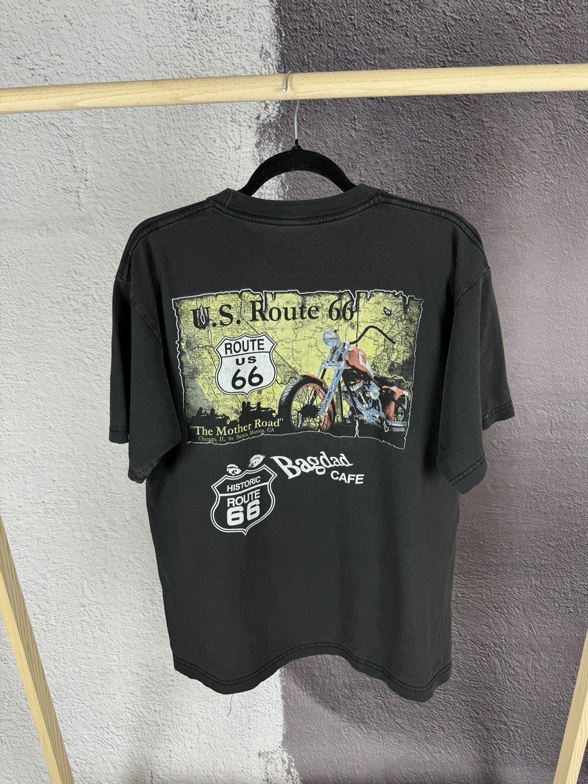 Route 66 Vintage 90s US Route 66 Bagdad Cafe The Mother Road tee y2k Size US L / EU 52-54 / 3 - 1 Thumbnail