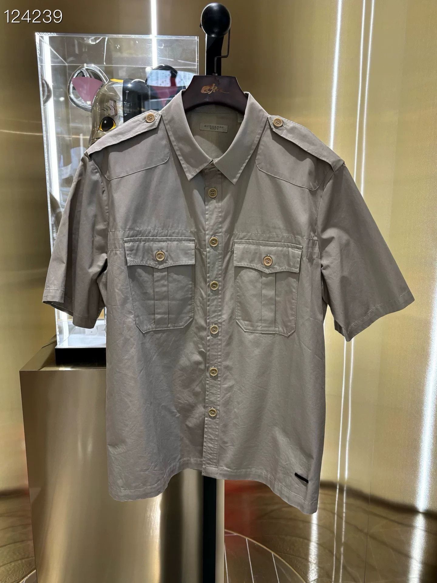 Burberry Burberry Utility Short-Sleeve Shirt Size US XL / EU 56 / 4 - 1 Thumbnail