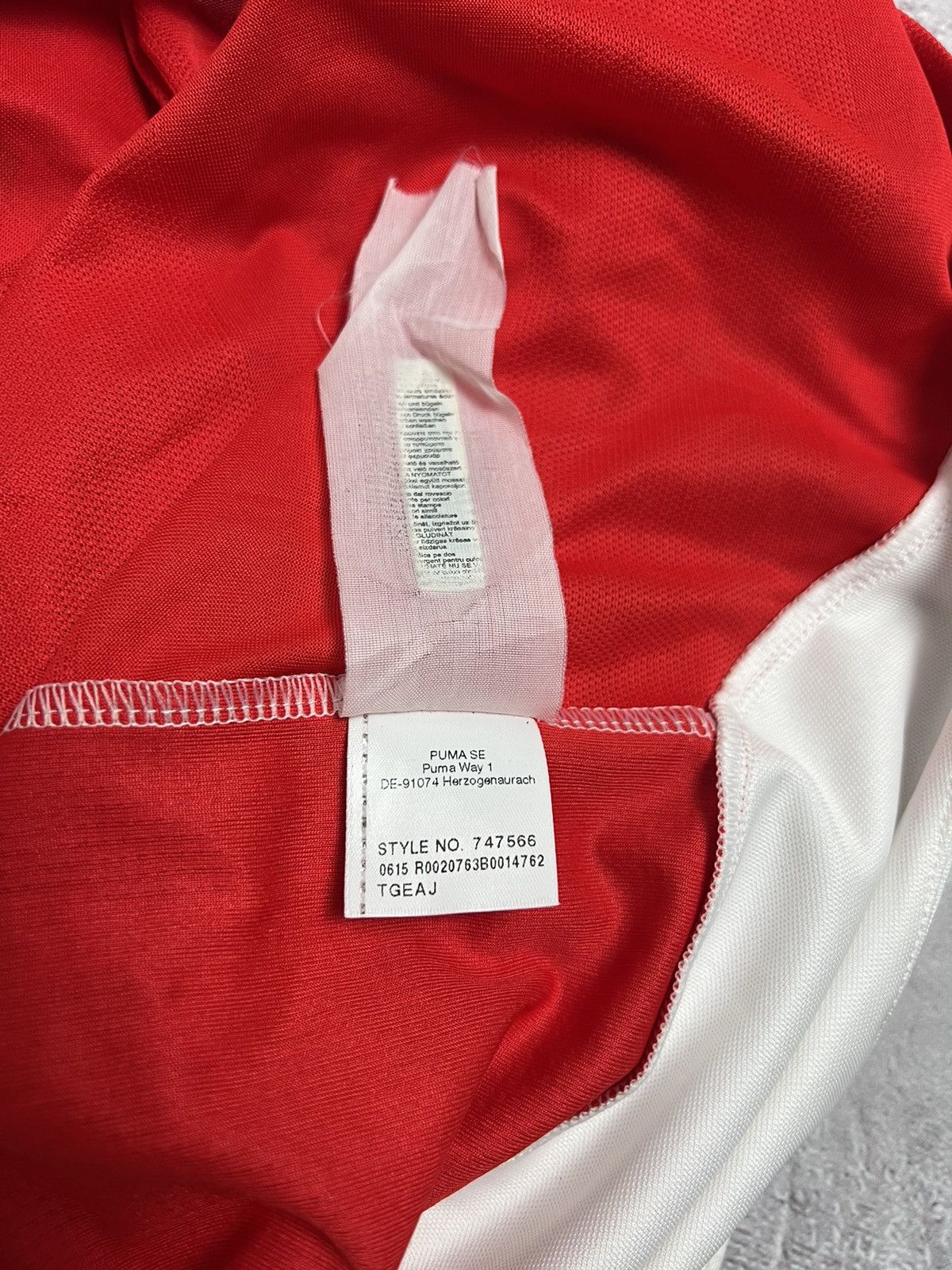Puma Arsenal Puma 2015/16 Soccer Jersey Size US M / EU 48-50 / 2 - 8 Thumbnail