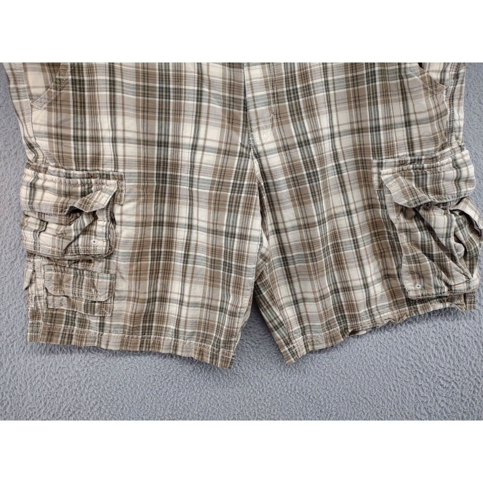 Eddie Bauer Eddie Bauer Plaid Cargo Shorts Mens 42 100% Cotton Canvas Multicolor Outdoor 11in Inseam Casual Pockets Mens Size US 42 / EU 58 - 2 Thumbnail