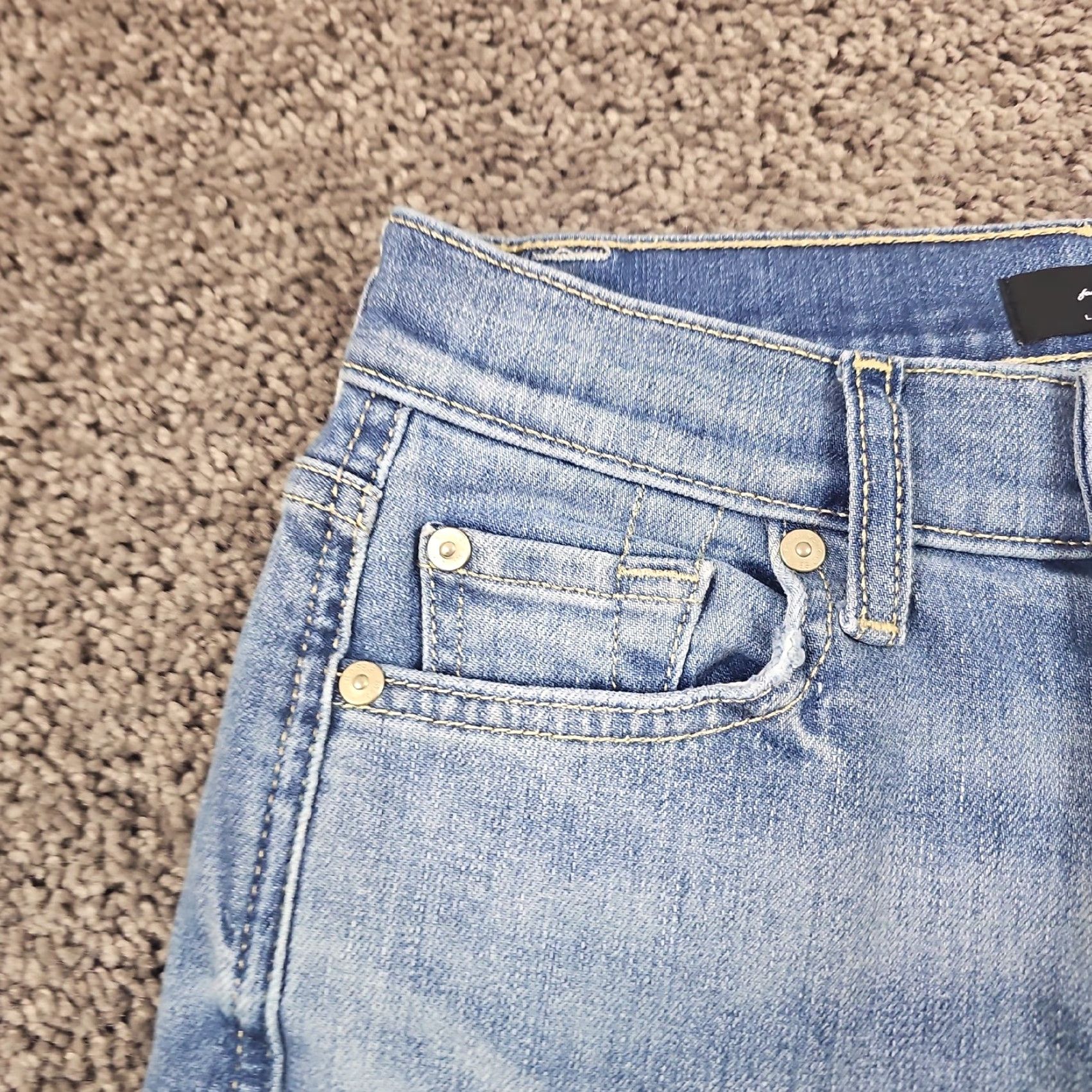 7 For All Mankind 7 For All Mankind Jeans Womens 24 Cropped Straight Light Wash High Rise 23x26 Blue Denim Cotton Spandex Jeans Womens 24 Crop Straight High Rise Size 42" / US 20 - 3 Thumbnail