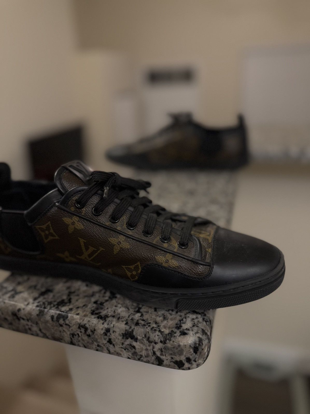 Louis Vuitton 7.5LV/8.5US Louis Vuitton Mens Brown Sneakers Monogram 🧼 Size US 8.5 / EU 41-42 - 5 Thumbnail