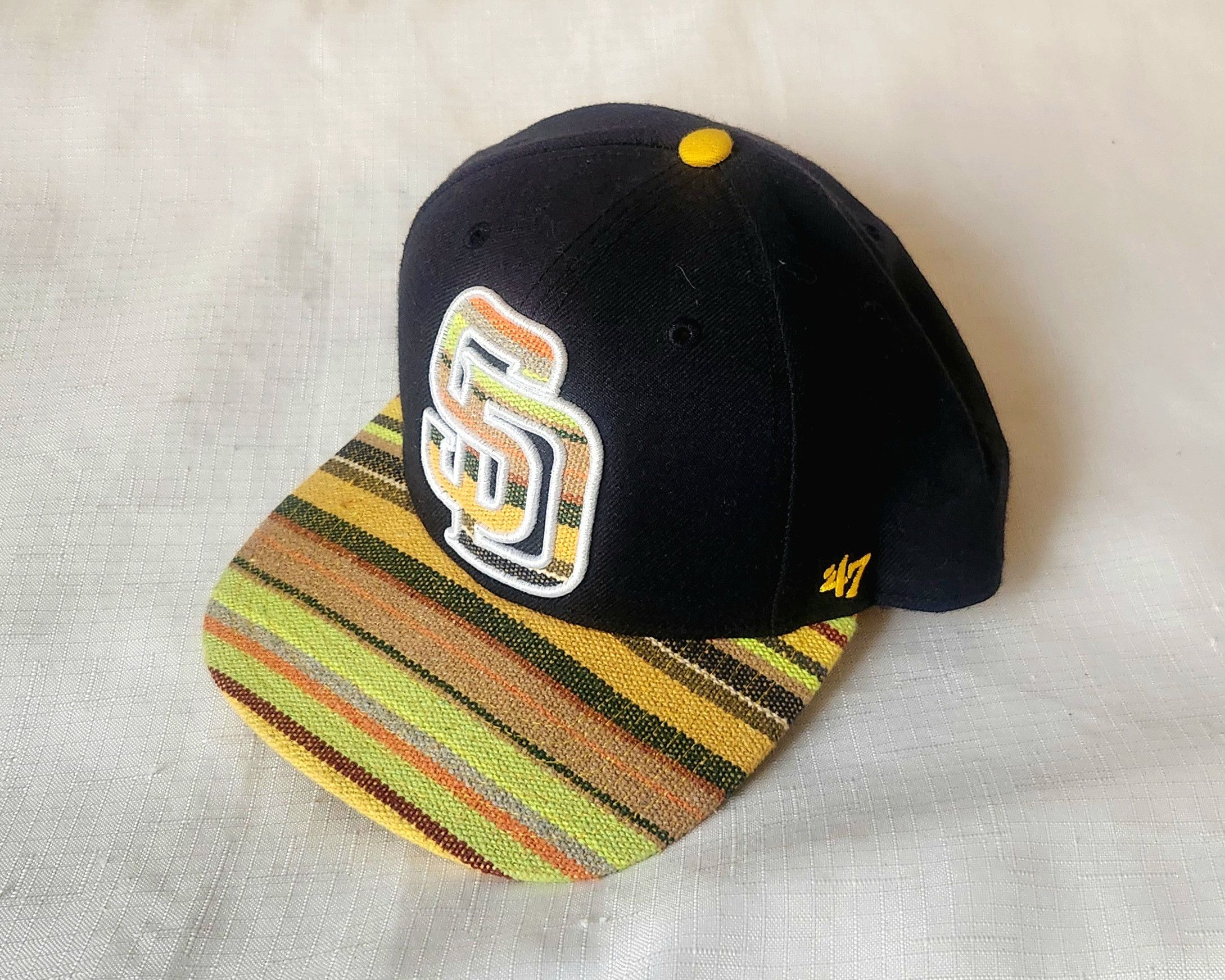 47 Brand 47 Brand San Diego Padres snapback cap with a Zarape style Size ONE SIZE - 1 Thumbnail