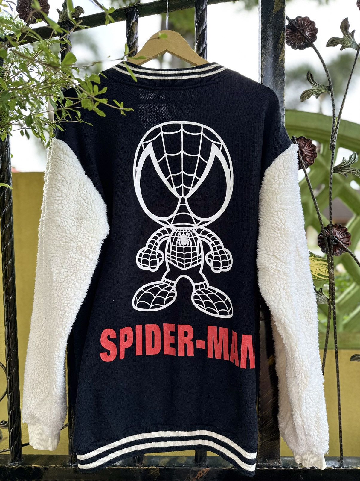 Vintage 💥Universal Studio Marvel Spiderman💥 Size US M / EU 48-50 / 2 - 2 Thumbnail