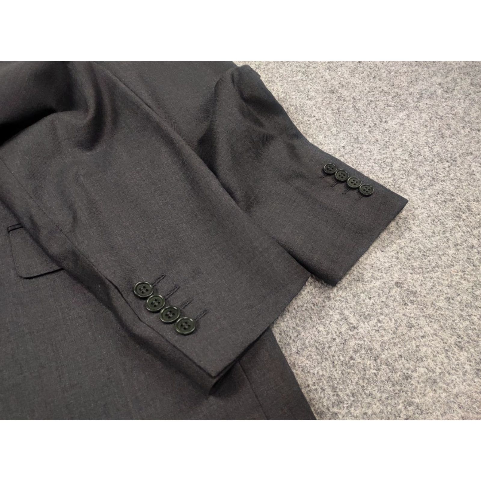 Canali Canali Italy Design 13280 / 30 slim fit 2 button Business Classic Suit Dark Gray wool fabric Size 50R - 7 Thumbnail