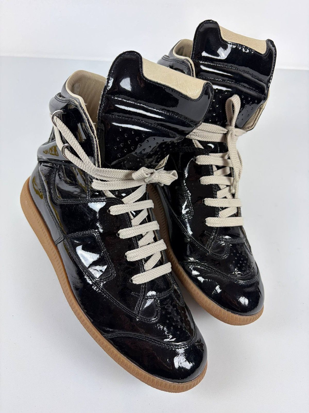 Maison Margiela 2009 Maison Martin Margiela black patent leather high-top Size US 7 / EU 40 - 1 Thumbnail