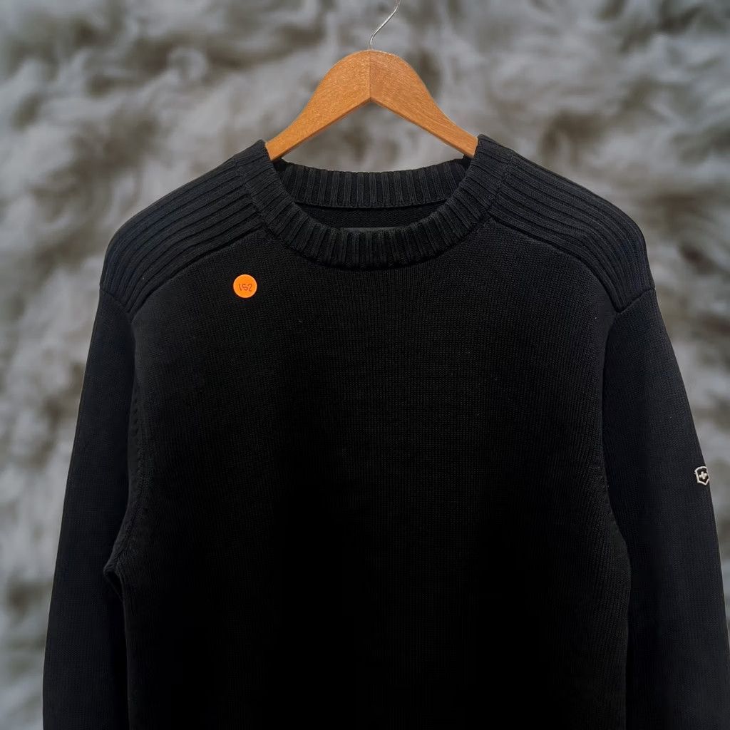 Victorinox Victorinox Swiss Army Mens Black Cotton Blend Ribbed Shoulder Sweater Size M Size US M / EU 48-50 / 2 - 1 Thumbnail