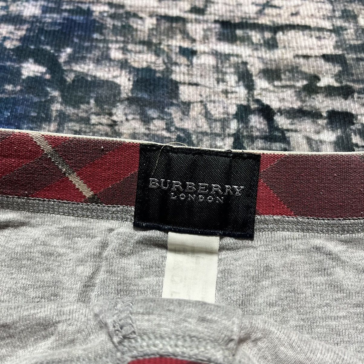 Burberry × Designer × Vintage ⚡️VINTAGE⚡️Burberry Novacheck Boxer Size US 32 / EU 48 - 6 Thumbnail