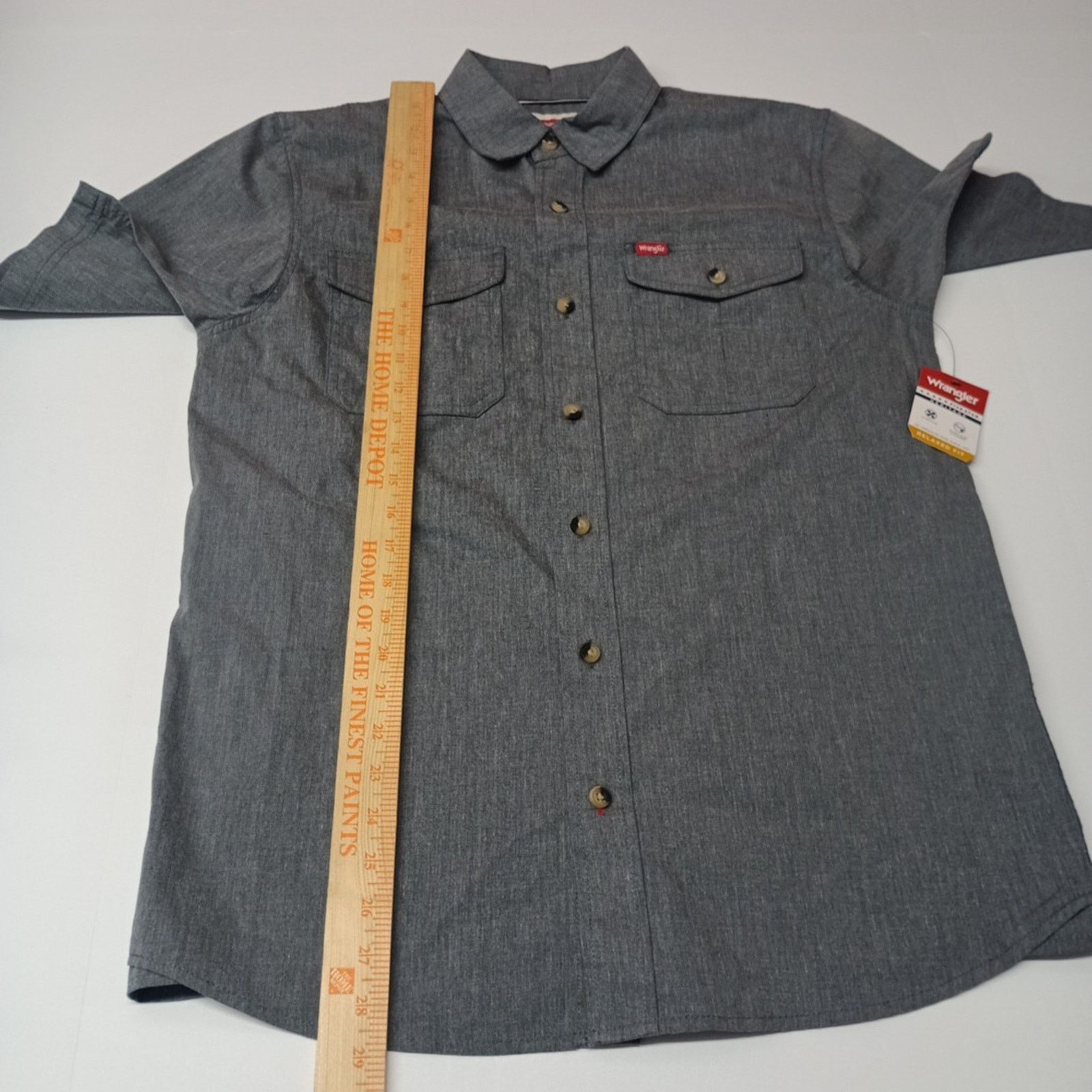 Wrangler Wrangler Men's Relaxed Fit Woven Shirt Size S Small Gray Size US S / EU 44-46 / 1 - 5 Thumbnail