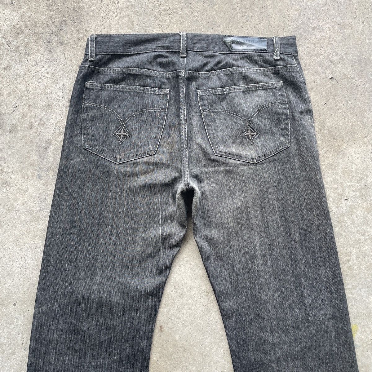 Louis Vuitton Vintage Louis Vuitton LV Black Faded Jeans Pants Denim W35 Size US 35 - 14 Thumbnail