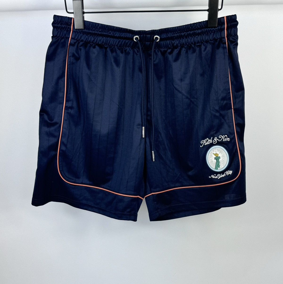 Kith KITH & KIM NYC PRINT SHORTS Size US 34 / EU 50 - 1 Thumbnail