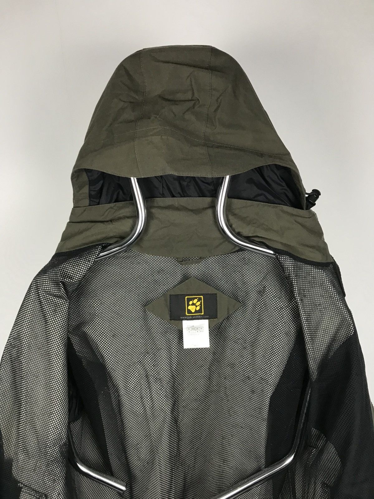 Fjallraven Men’s M/50,Jack Wolfskin Waterproof,Windbreaker Hood Jacket Size US M / EU 48-50 / 2 - 7 Thumbnail