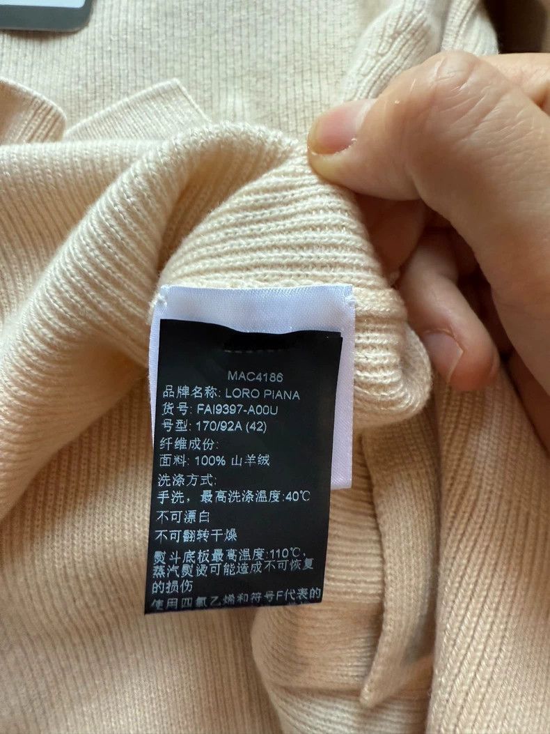 Loro Piana LORO PIANA 100% white cashmere sweater, Size S / US 4 / IT 40 - 4 Thumbnail