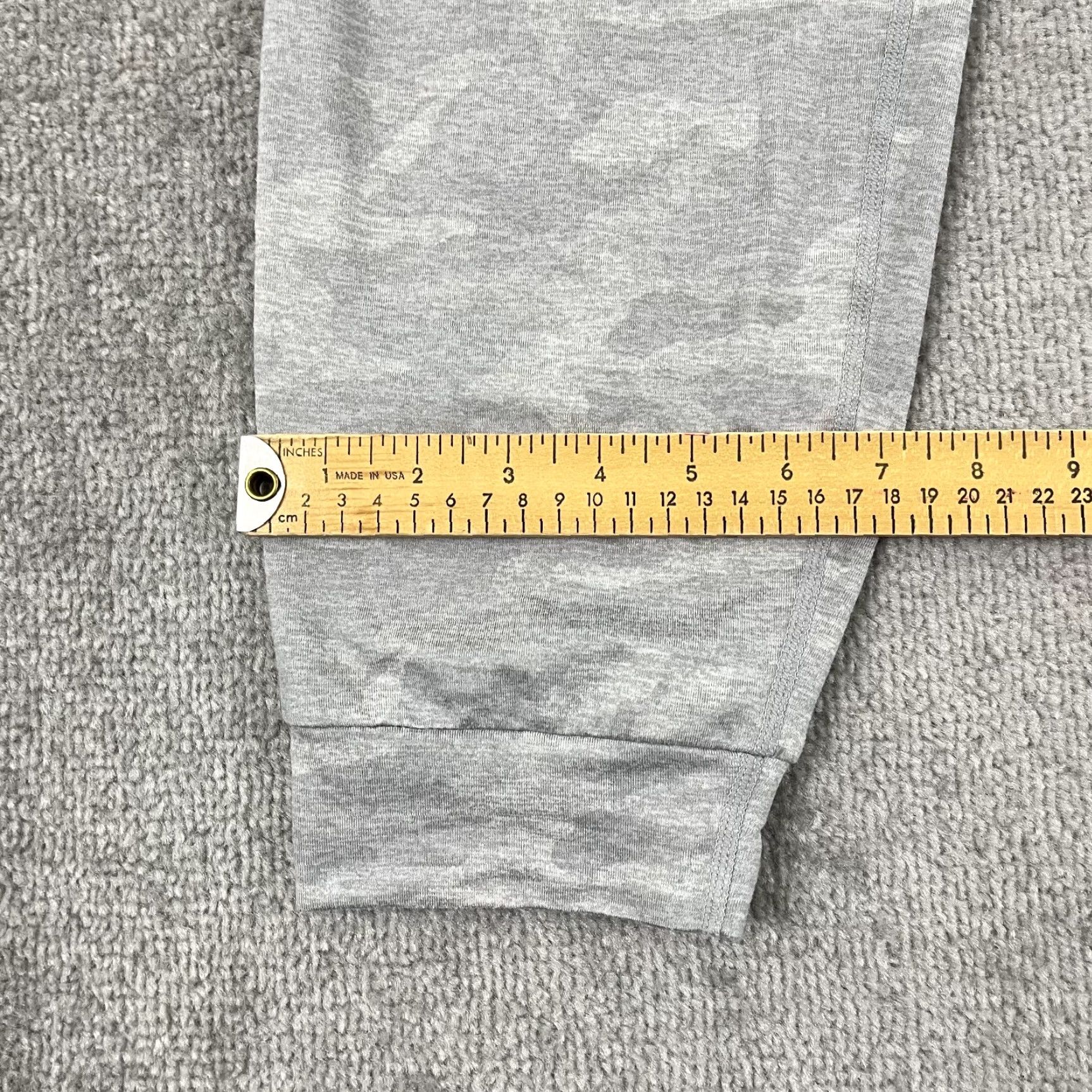 Vuori Vuori Jogger Pants Womens L Gray Camo Performance VW303 Size 36" / US 14 / IT 50 - 7 Thumbnail