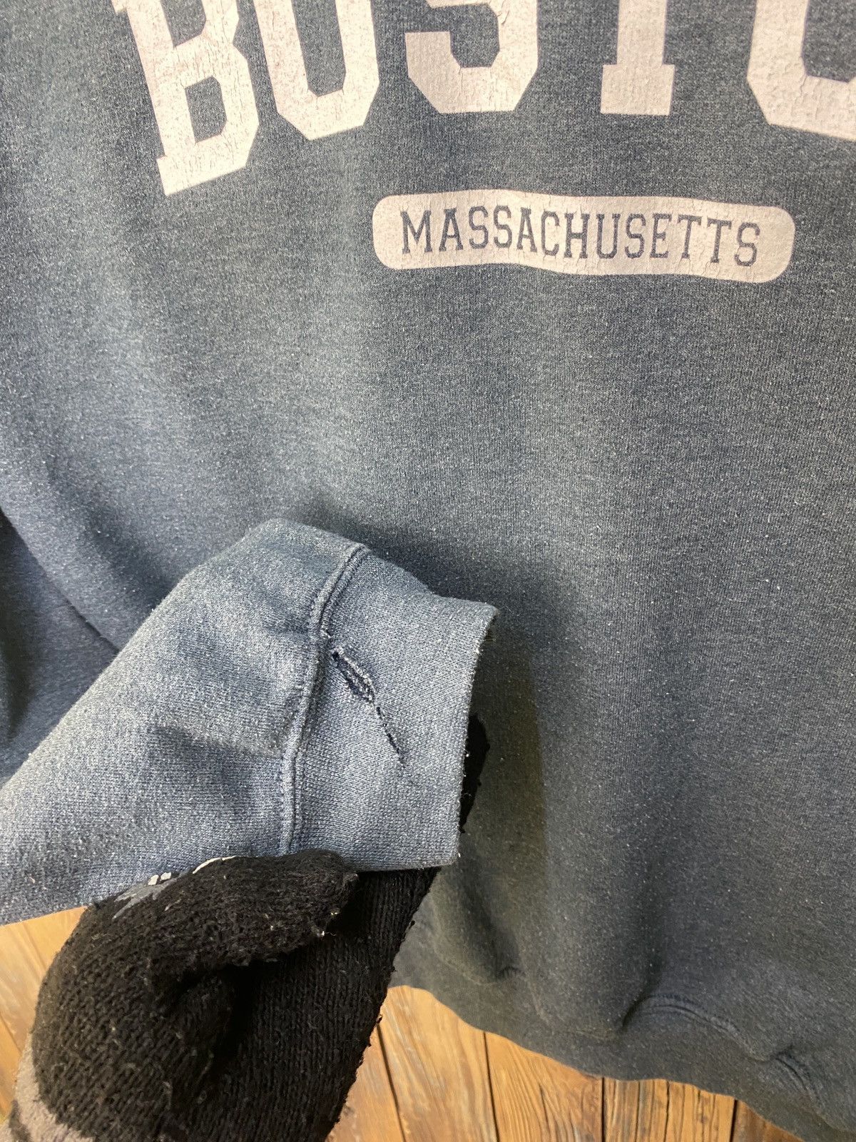 Gildan × Vintage Vintage gildan boston crewneck sweatshirt Size US M / EU 48-50 / 2 - 8 Thumbnail