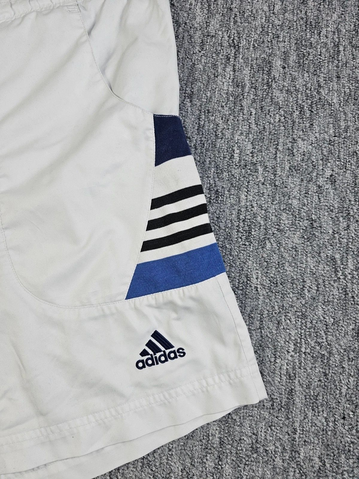 Adidas Adidas Vintage 90s Nylon Athletic Shorts Gray 3 Stripe XL Size US 39 - 2 Thumbnail