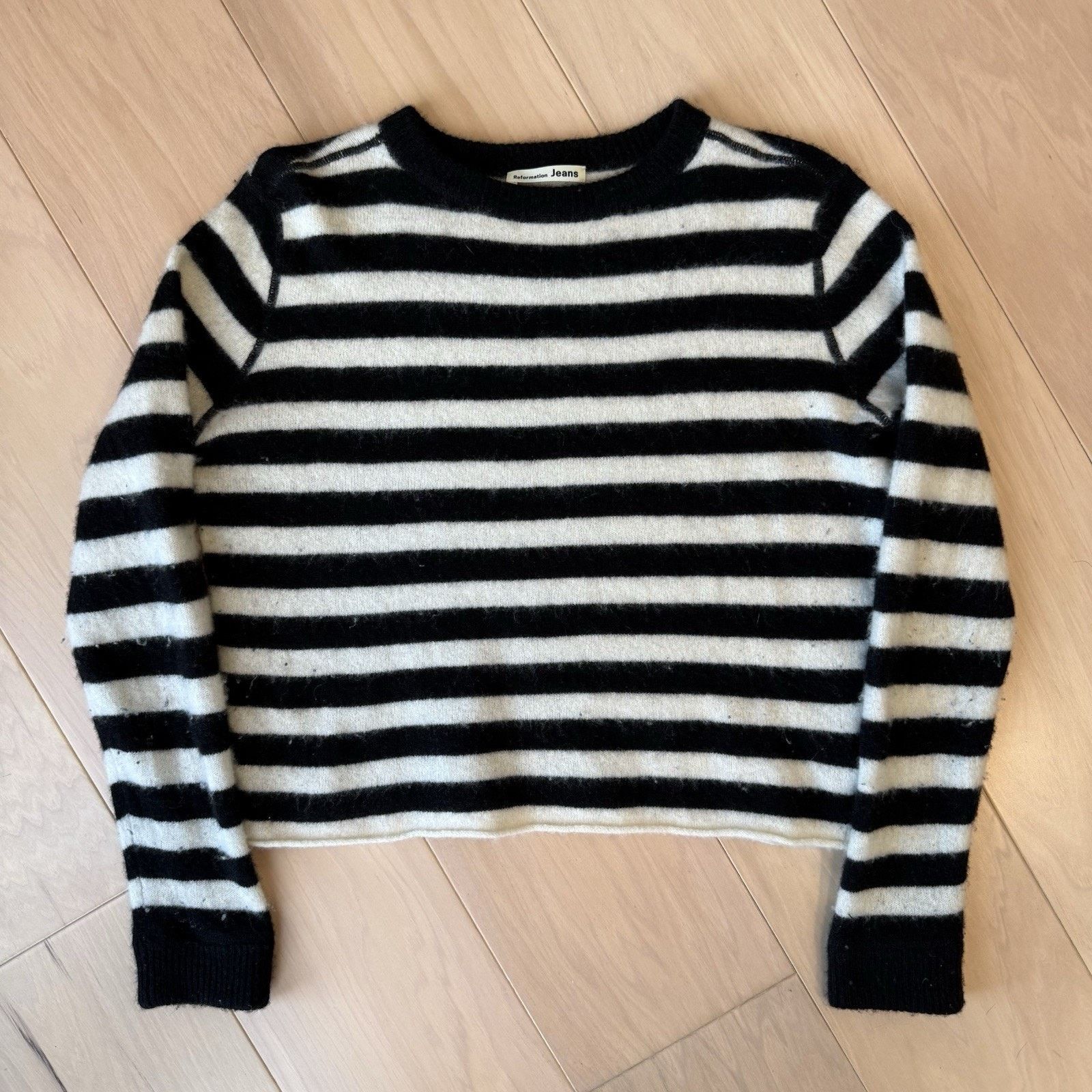 Reformation Reformation Cashmere Sweater Women's S Black White Stripped Size S / US 4 / IT 40 - 2 Thumbnail