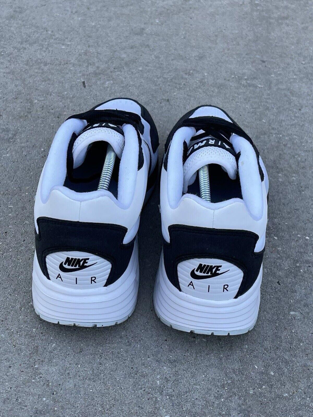 Nike NIKE AIR MAX SOLO LOW MEN'S DX3666 100 SZ 9.5 Size US 9.5 / EU 42-43 - 4 Thumbnail