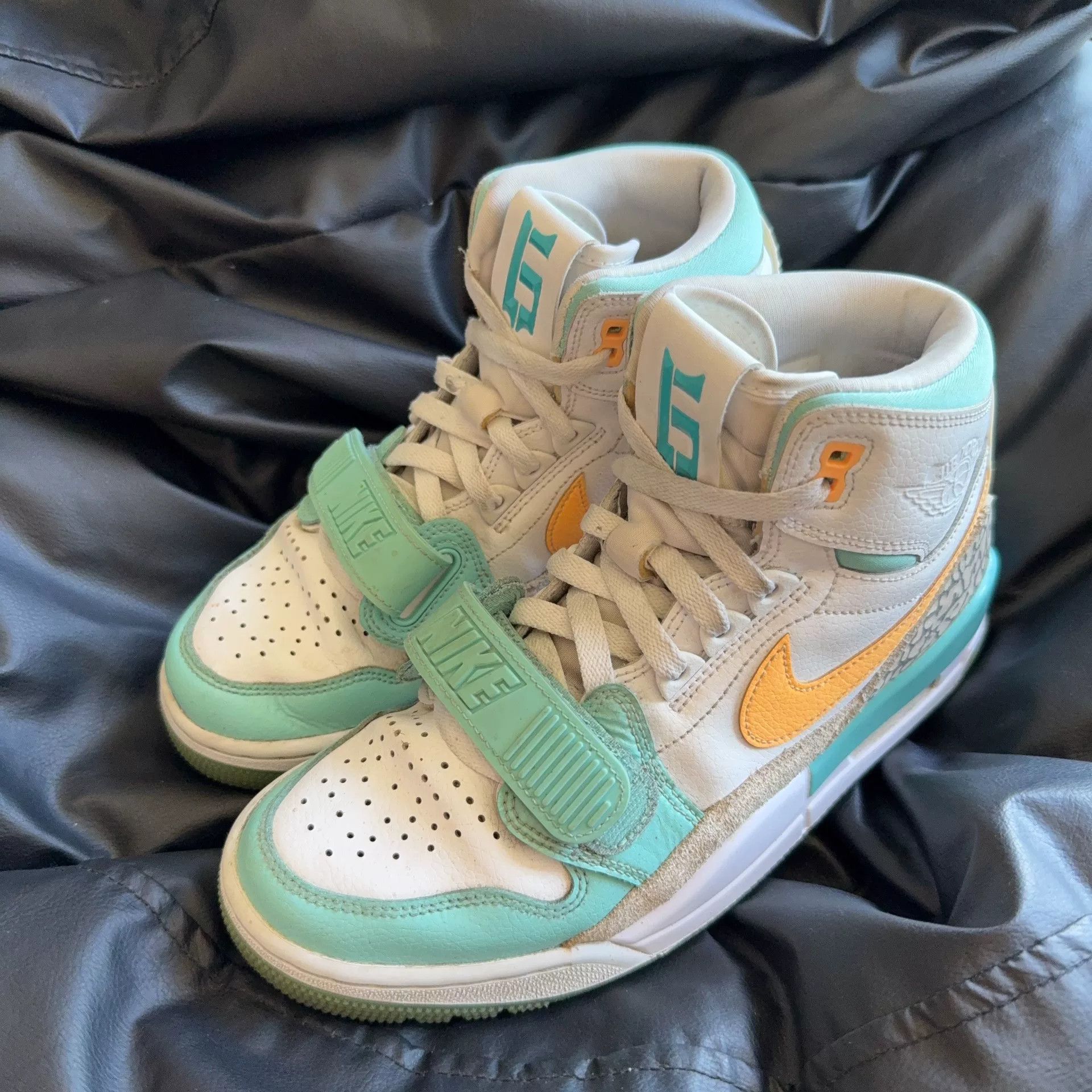 Nike Nike Green Lowtop Sneakers 40 Men Size US 7.5 / EU 40-41 - 1 Thumbnail
