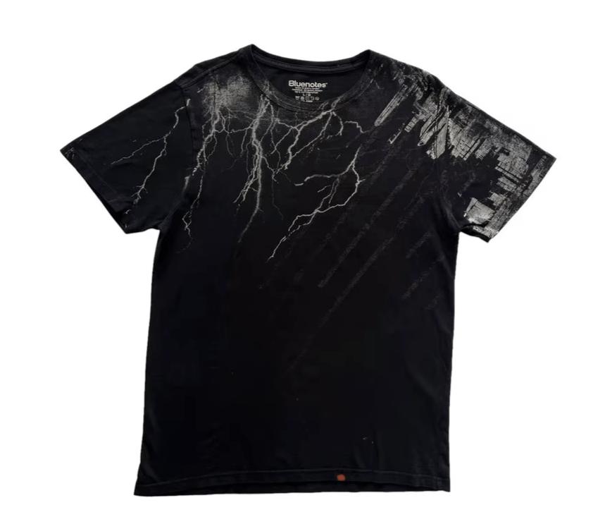 Japanese Brand 4 Y2K Lightning Graffiti Distressed Vintage T Shirt Size US M / EU 48-50 / 2 - 5 Thumbnail