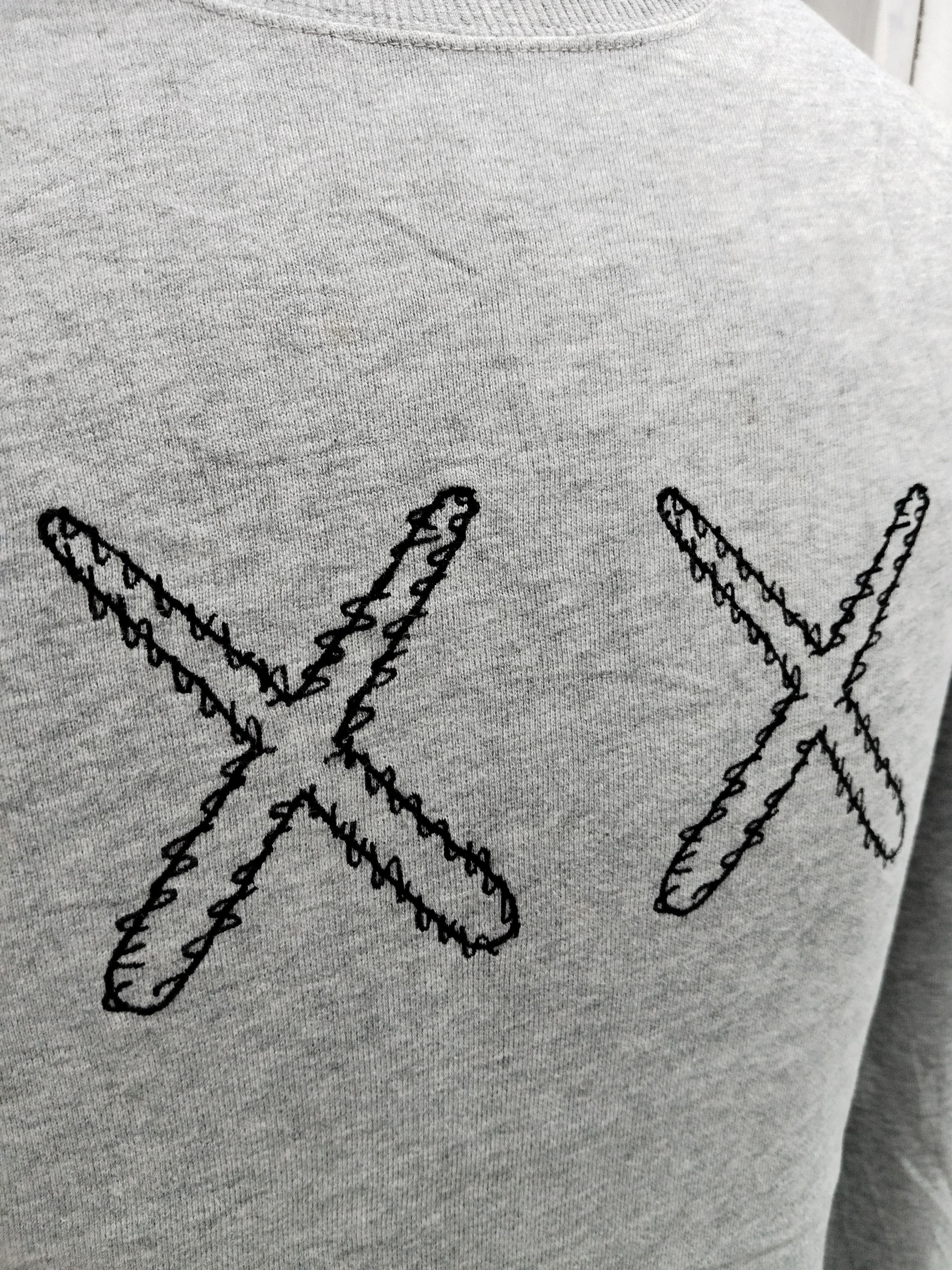 Japanese Brand × Kaws × Uniqlo Kaws Sesame Street X Uniqlo Big Logo Sweatshirt Size US M / EU 48-50 / 2 - 3 Thumbnail