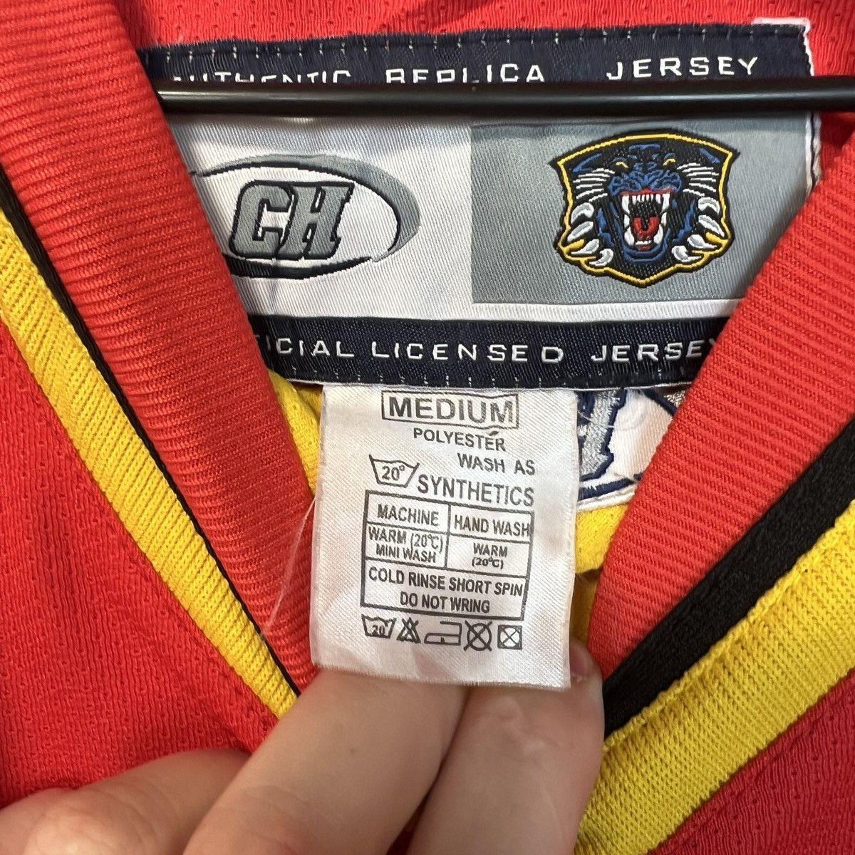 NHL Nottingham Panthers 2008 - 2009 alternate Game Worn Jersey Size US M / EU 48-50 / 2 - 7 Thumbnail