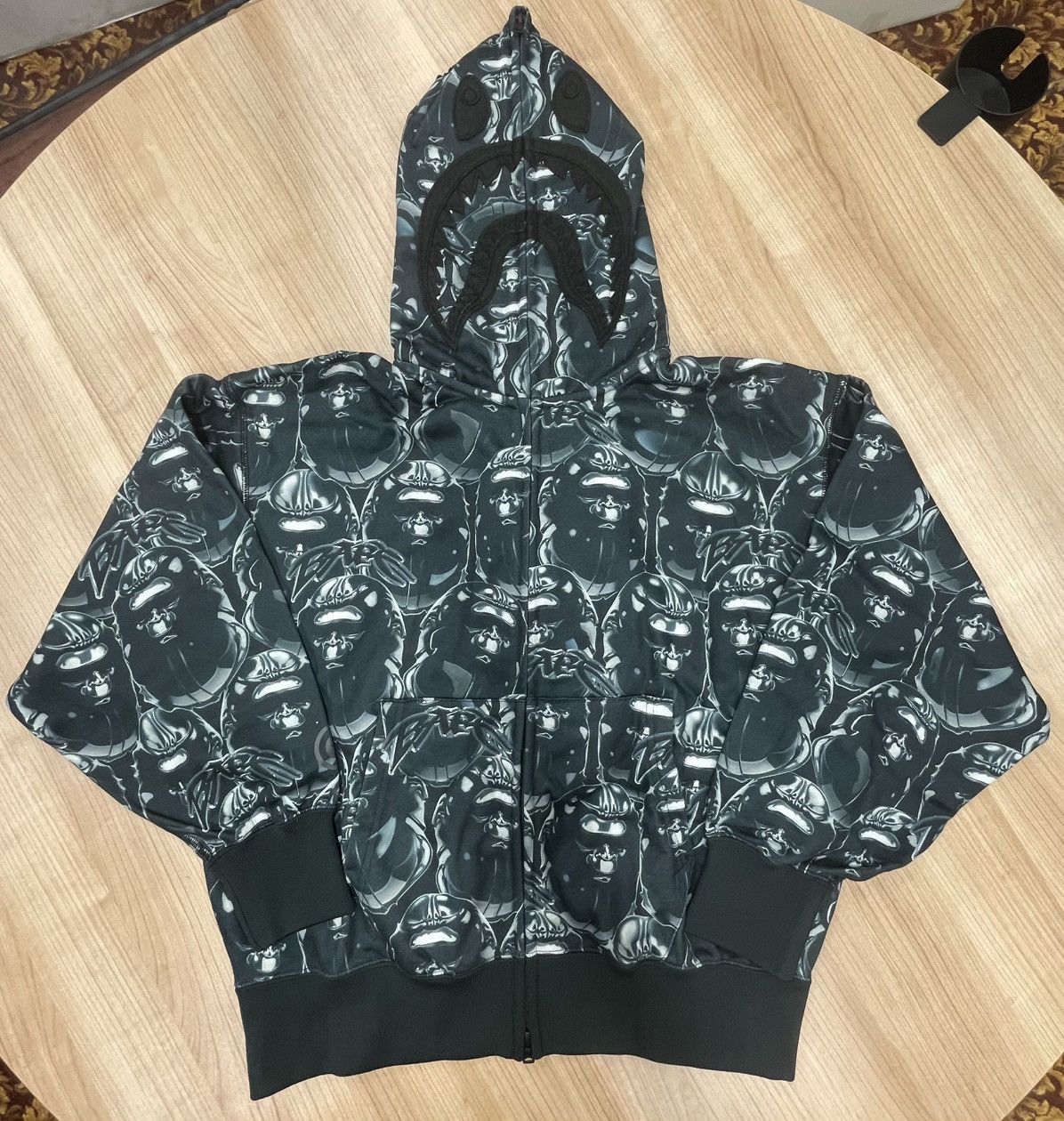 Bape APE HEAD GRAFFITI SHARK FULL ZIP HOODIE Size US S / EU 44-46 / 1 - 1 Thumbnail