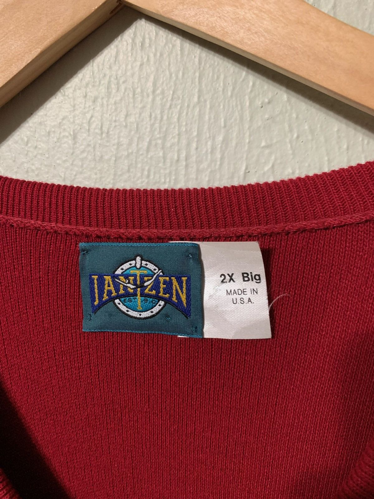 Vintage Vintage 1980s Jantzen Big Knit Sweater Size US XXL / EU 58 / 5 - 1 Thumbnail